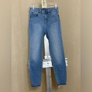 JCREW MERCANTILE FRAYED HEM JEANS SZ 26